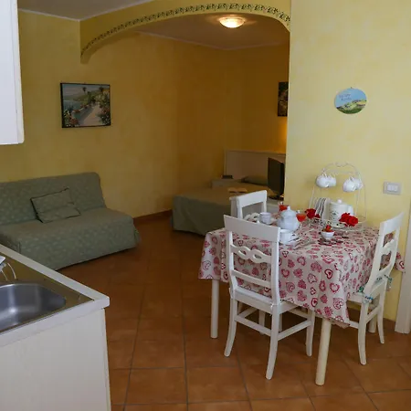 Il Brugnolo Feriegård