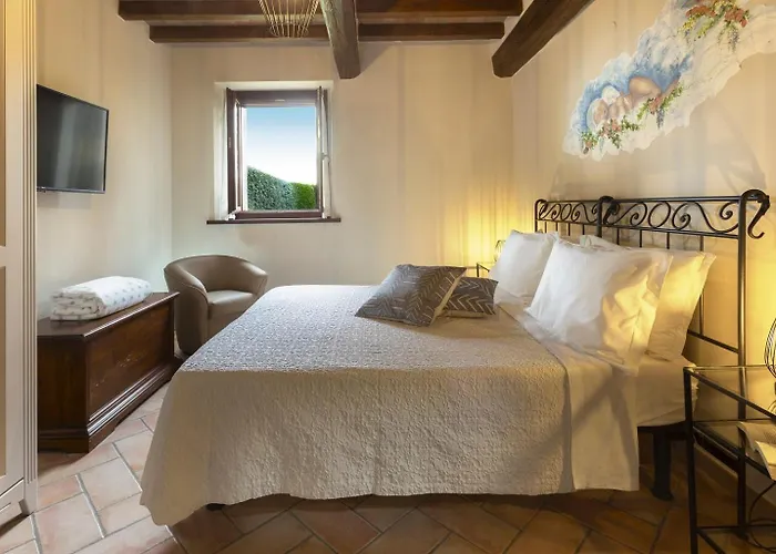 Il Brugnolo Feriegård